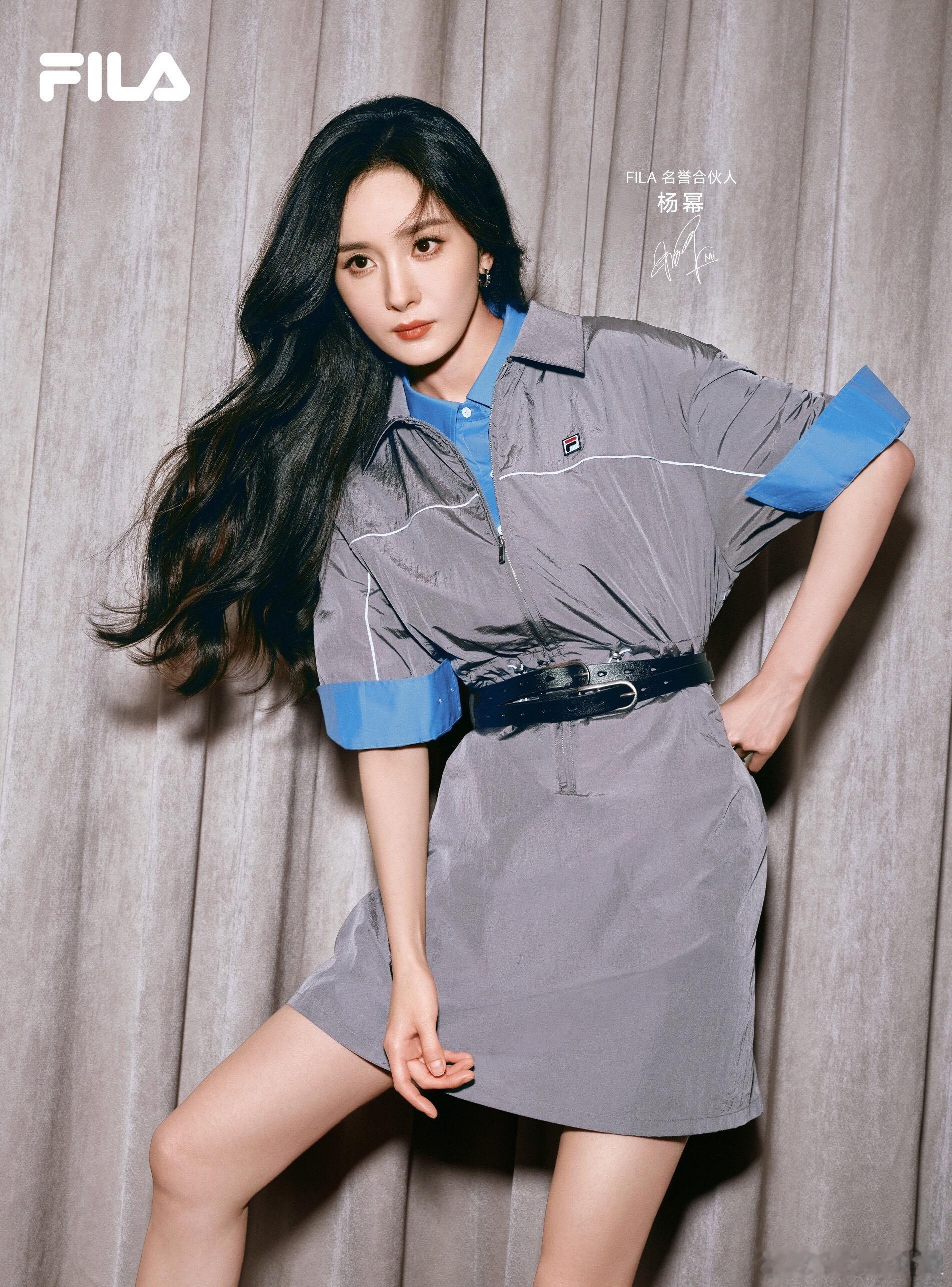 漂亮的杨幂宝宝搓手等待中