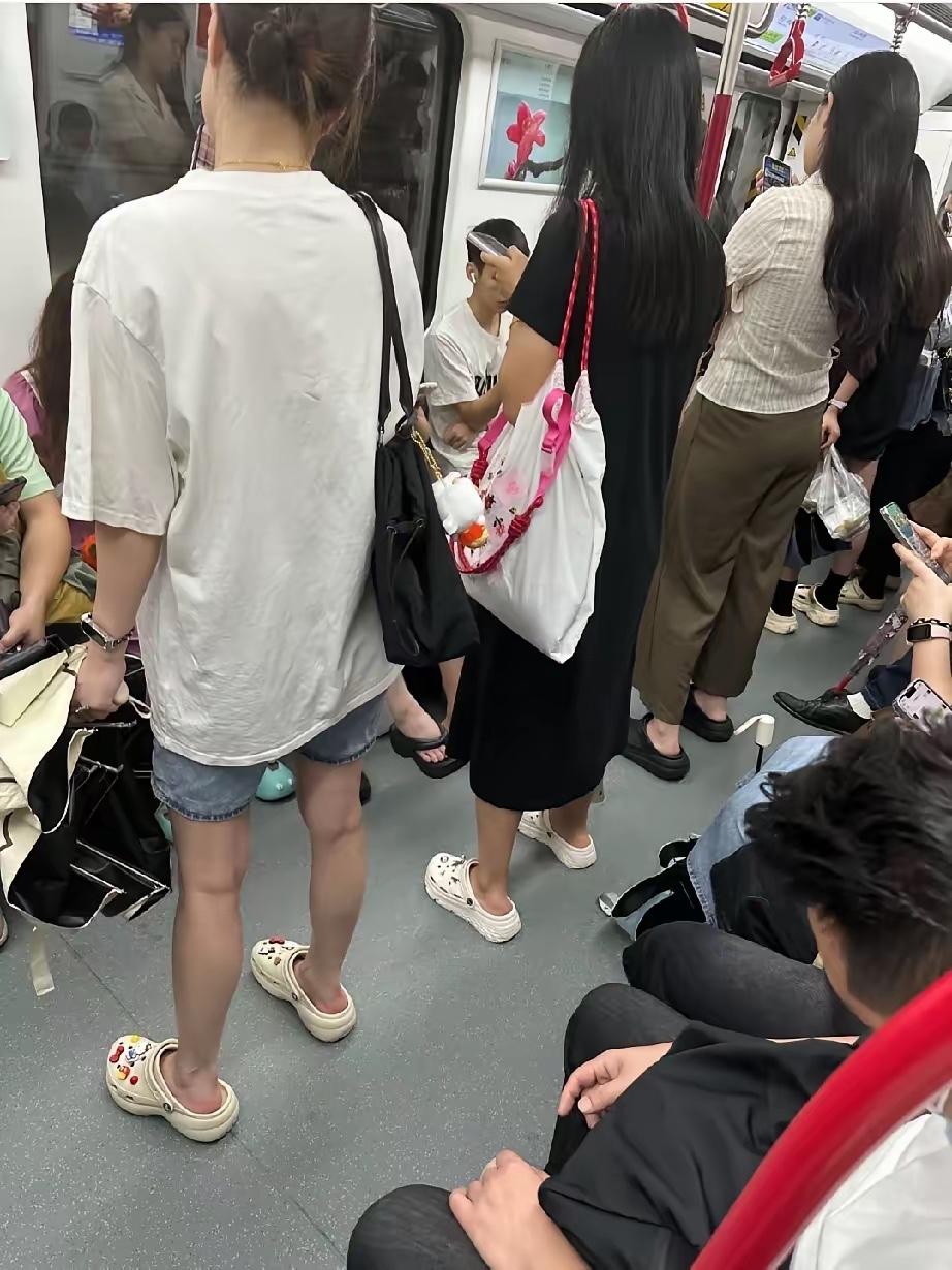 广东人可能是全国最不会装的一群人，大部分广州人买部车，无论是便宜还是贵，都不会像