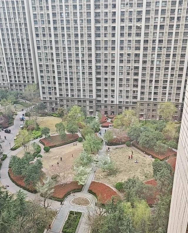 一位老中医曾对我说：＂过度的运动，就是跟自己过不去。你看咱们中医，从来都不提倡跑