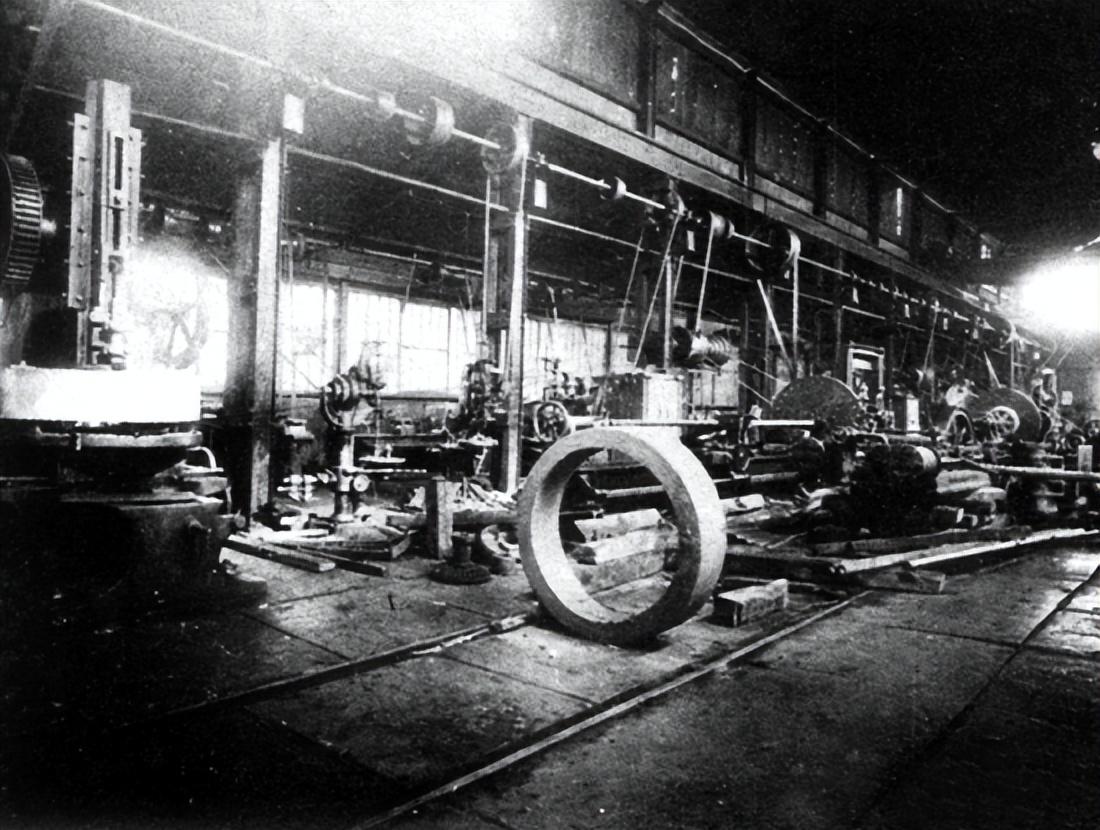 拼了35年！在甲午战争惨败前，中国其实曾有一只脚跨进了现代1894年甲午海战