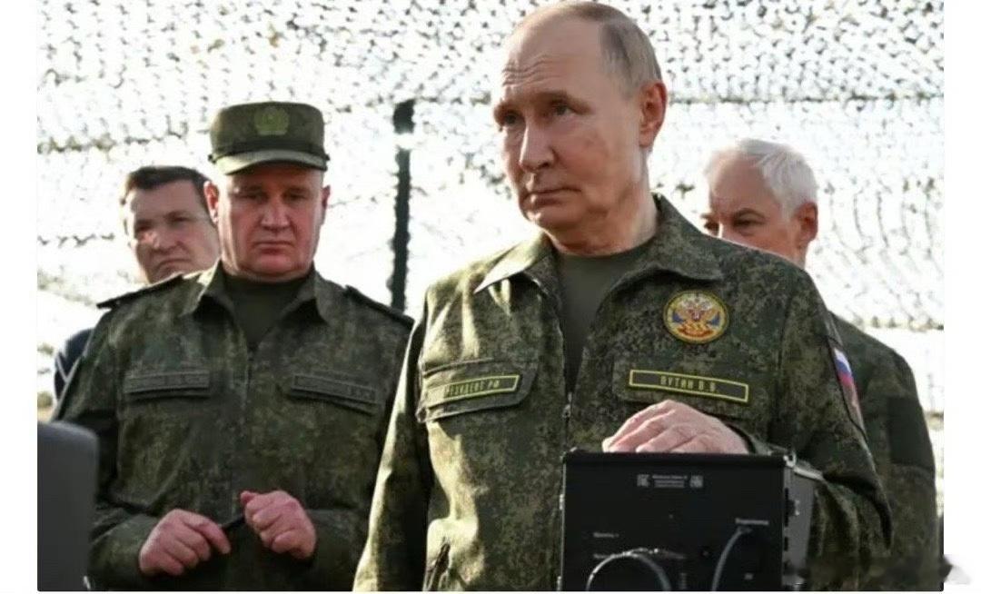 《乌克兰独立报》乌军近日击退了一支俄罗斯🇷🇺混成旅，这支由坦克，装甲车，民用