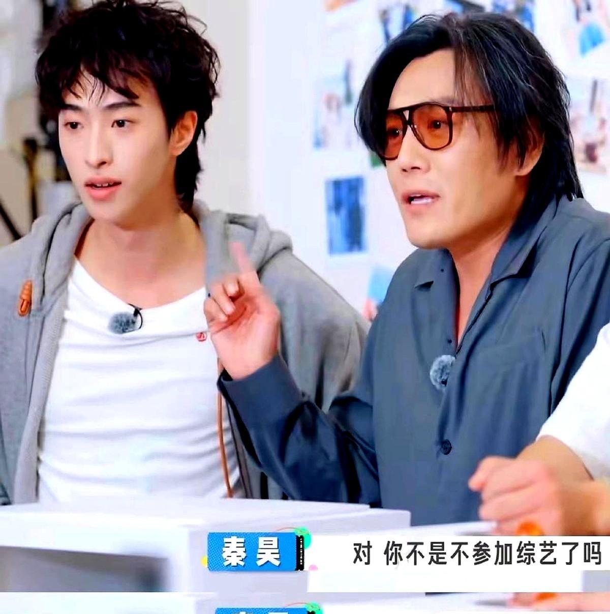 你敢信？庾澄庆当众拍大腿：我亲儿子跟秦昊的微信聊天，比跟我多3倍！秦昊陪小哈