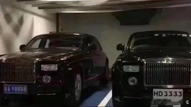 许家印资产被冻结接管许老板早前有两台劳斯莱斯一台是粤A98888的内地车牌，这类