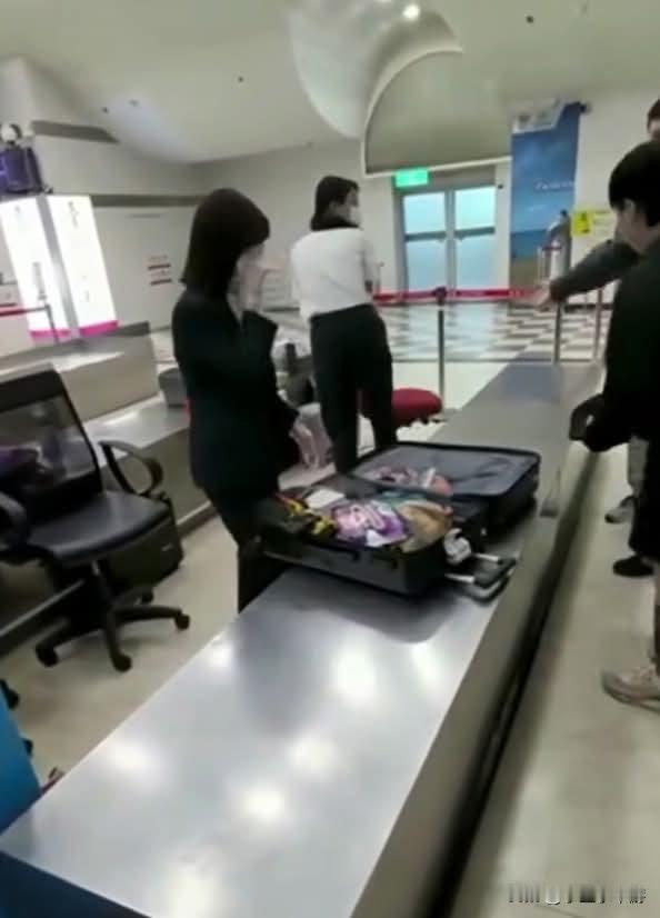 72颗！不是药丸，而是海洛因。一名35岁的泰国籍女子，平时身份是一名泰拳教练