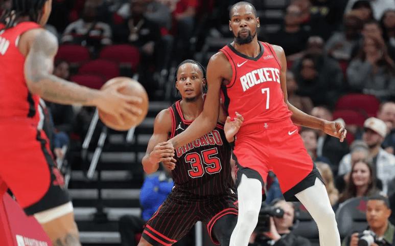 强烈反对那些说杜兰特过去五个赛季平均只有47场出场的言论第一，其中一个赛季是