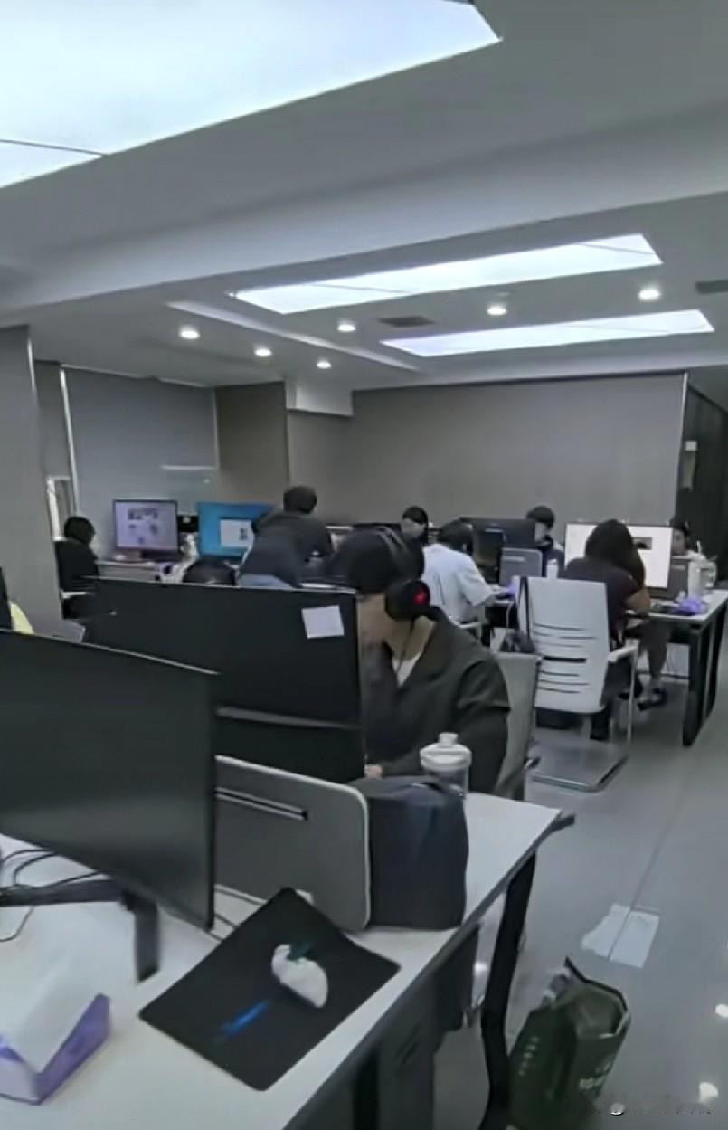 作为一个hr打工人，咱心平气和的说，现在的小年轻找工作，是不是有点火气太大了呢？