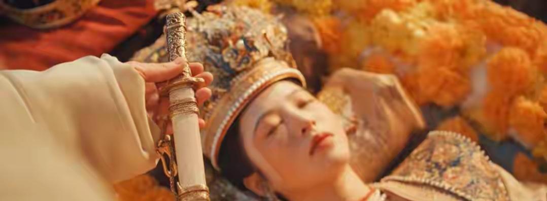 《太平年》孙太真海葬：这幕为何让无数观众破防？她，躺在花舟，顺流入海，钱弘俶眼