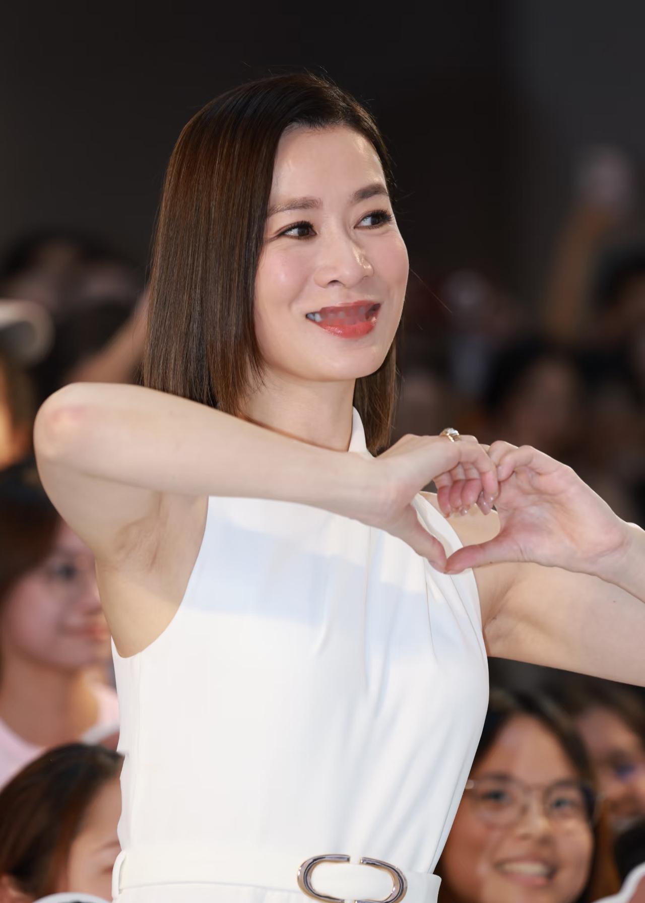 余诗曼生图，太有魅力啦