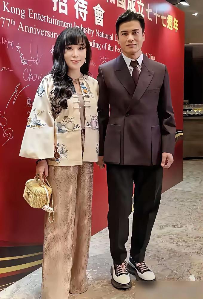​很难想象，这竟然会是当今的吕良伟，曾经电视剧《上海滩》的演员让人看了以后非常惊