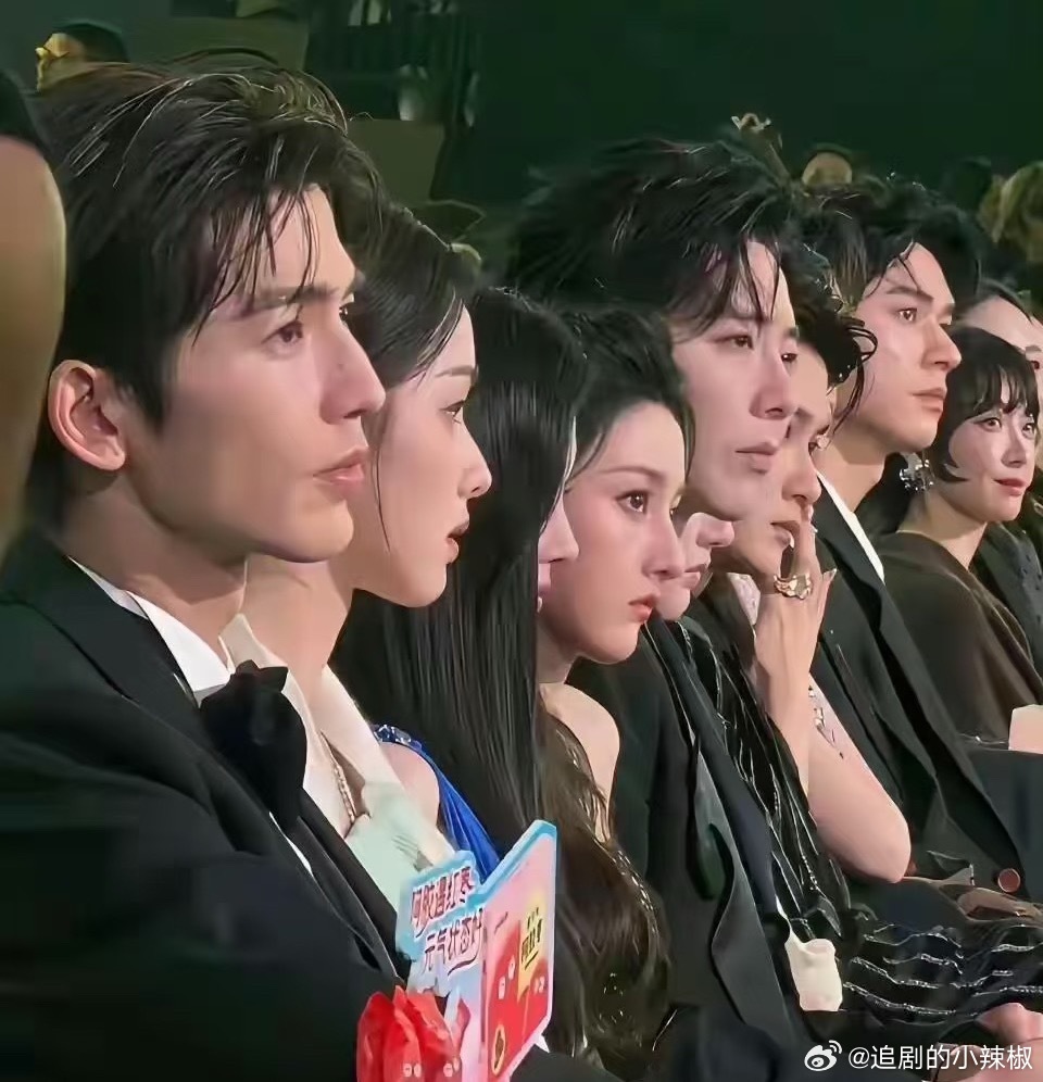 不得不说明星不是一般人能当的…