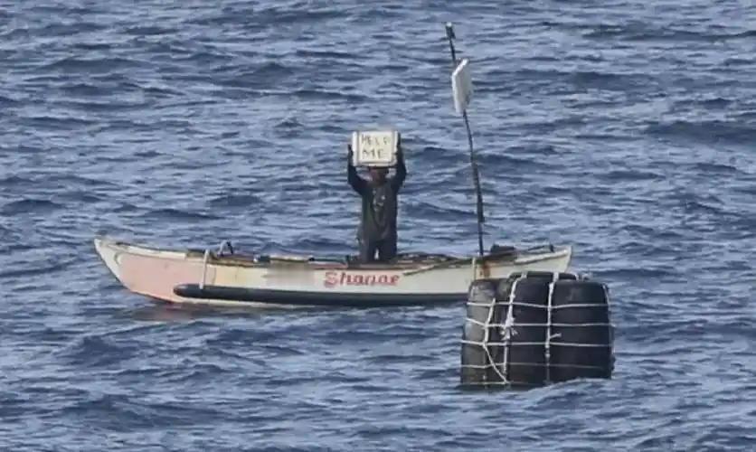 南海这场跨国民生救援太圈粉！2025年12月25日，中国海军174合肥舰（052