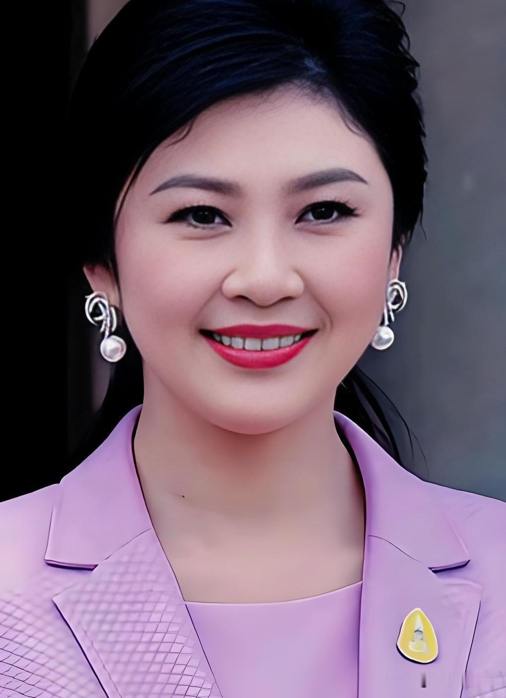 女性过好两道坎：就能美丽优雅一生都说岁月是把杀猪刀，尤其对女性而言，这把刀似
