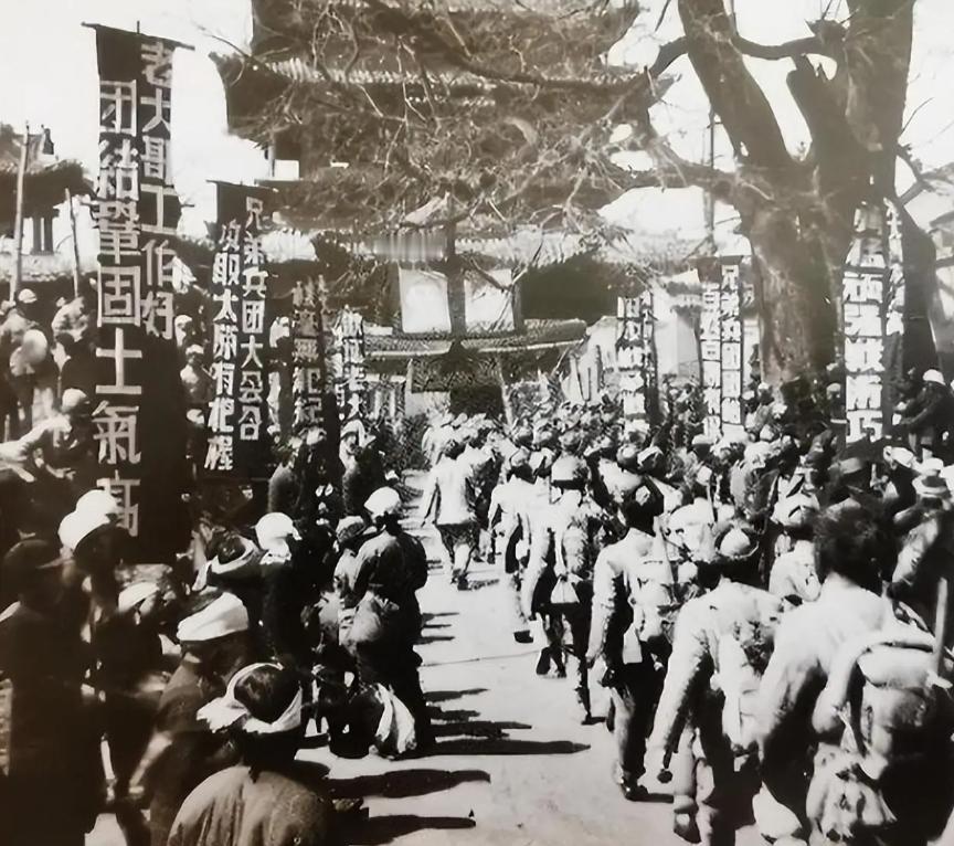 1949年9月7日，青海马家军第82军参谋长马文鼎在得知我解放军部队准备翻越祁连