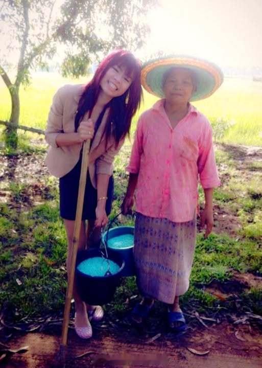 王室王室泰国王室奥拉侬暹罗瓜友终于找到奥拉侬小主在保险公司时期的旧照了图一就是