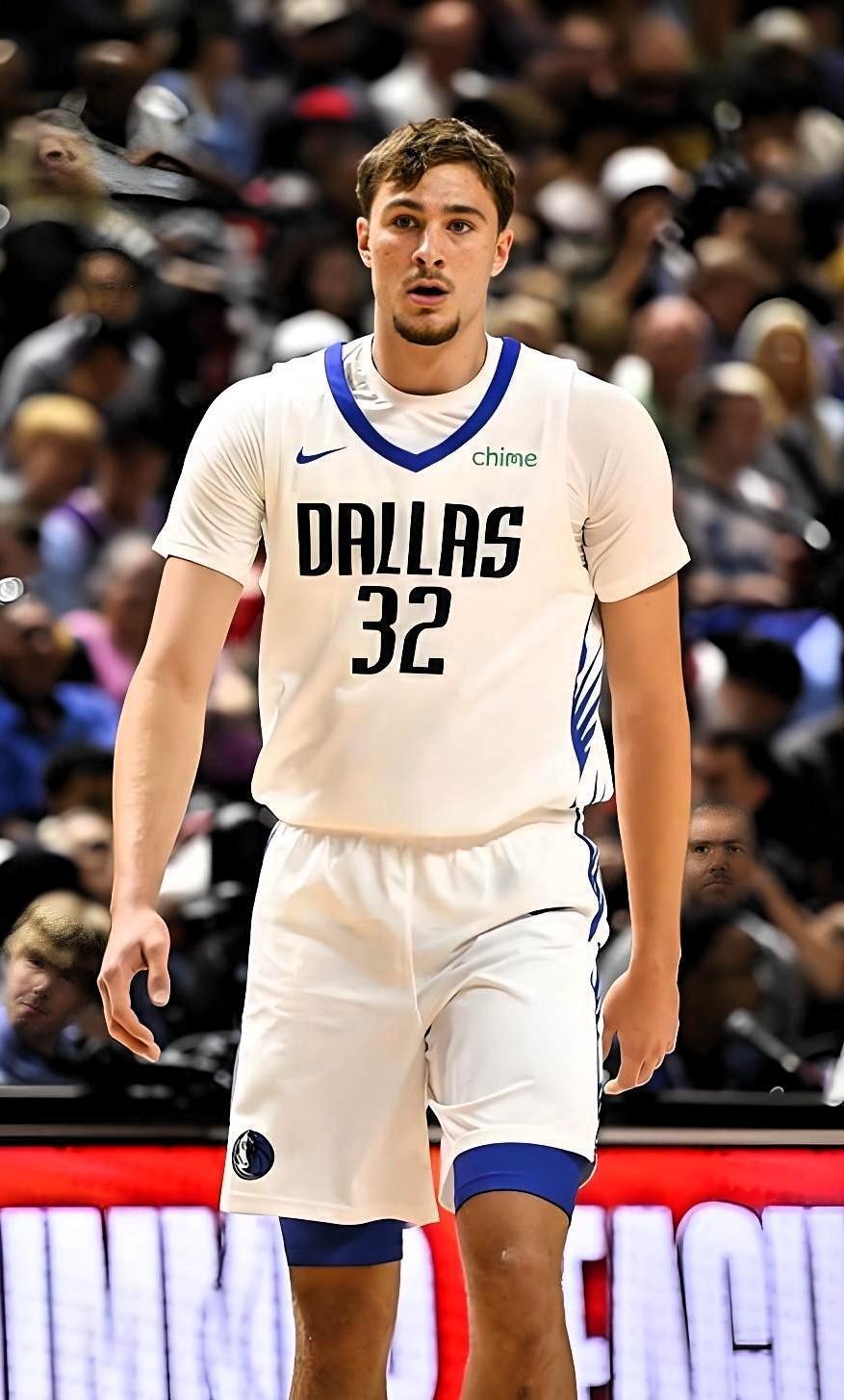 现在防他，你得预判他的呼吸。他已经不是那个单纯用天赋打球的人了。6场158分，