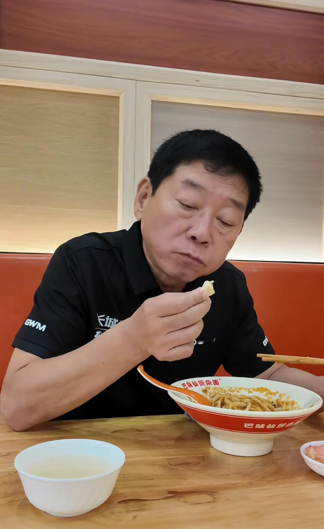 魏建军这次不知道又要得罪多少同行了，要不是他说，我们还真不知道卖车还有赔本赚吆喝