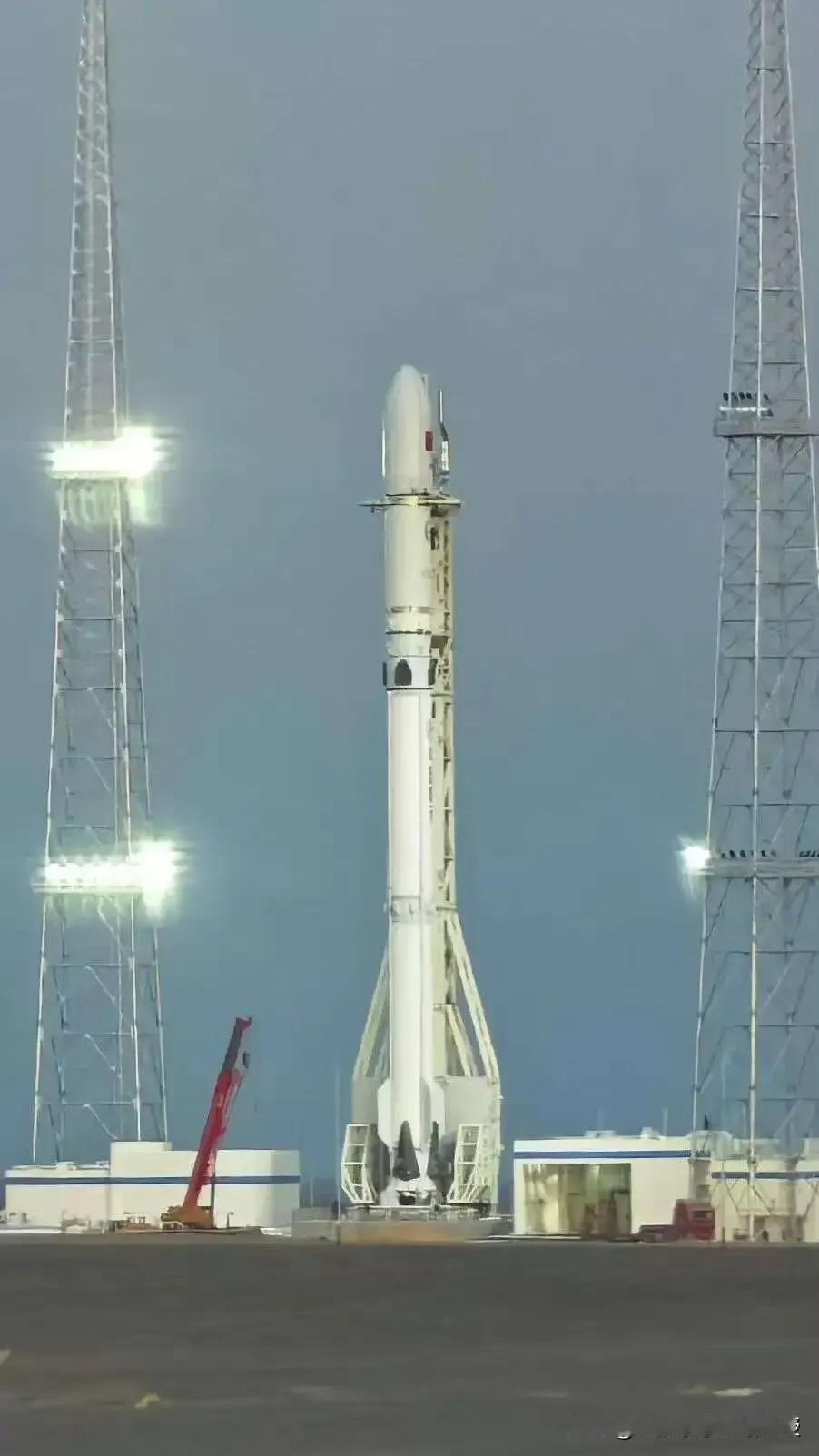 明天有一件大事发生，那标志着中国航空航天领域又将迈入崭新篇章。中国航空航天的