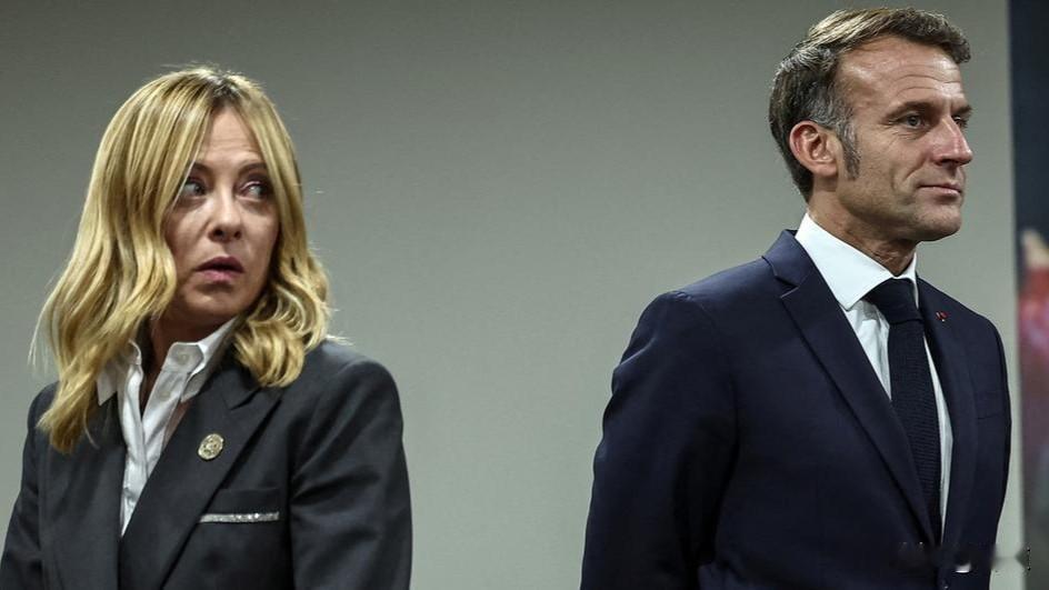 爆料，梅洛尼和马克龙“封死”了欧盟动用俄罗斯资产的路子。《金融时报》报道，比