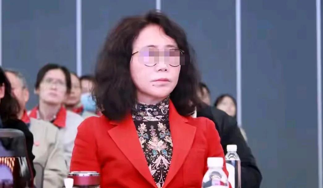 常州星宇公司拿捏应届毕业生，真相到底如何？事情完整经过1. 招聘阶段：秋