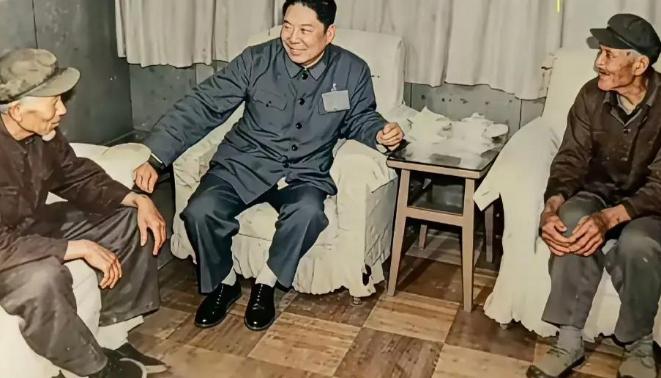 1983年6月13日，北京，总参谋部。两位从四川来的老农民走进了办公室。