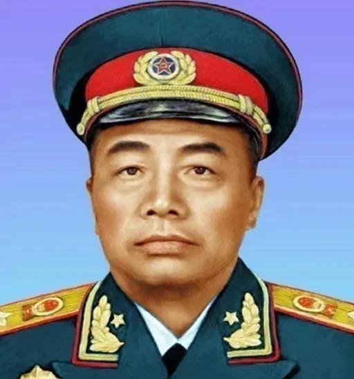 1955年的国防部和现在的国防部区别在于，那时的国防部是实体，领导配备级别很高，