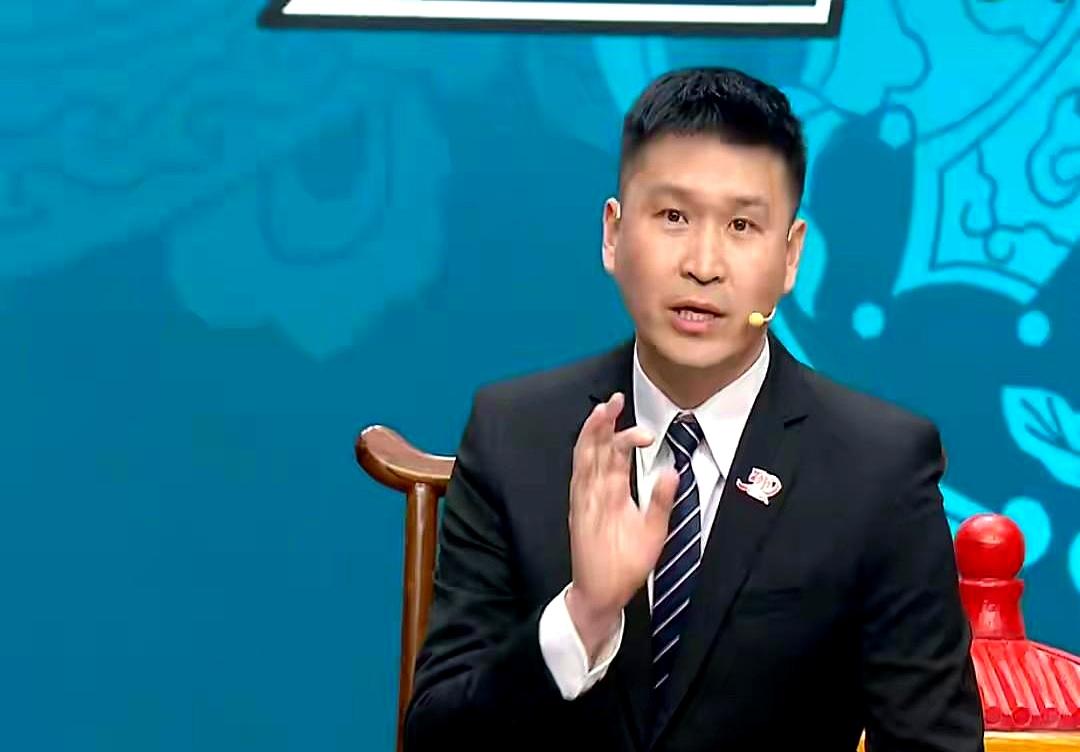 四川男篮这波引援动静藏不住了！之前球迷还在担心会不会全华班出战，现在终于有实锤—