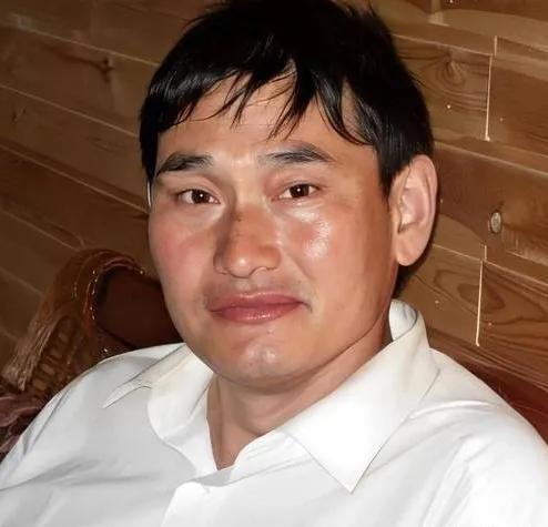 面相真的是一门玄学，不信你看朱之文，他才不是那种任劳任怨的糊涂“老好人”呢，相反