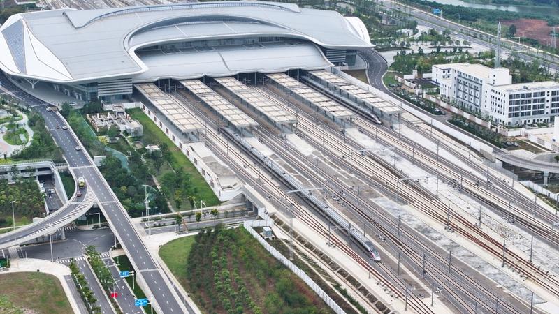 如何看待湖北省高铁里程的快速增长湖北省高铁里程快速增长，这简直是超级利好！从