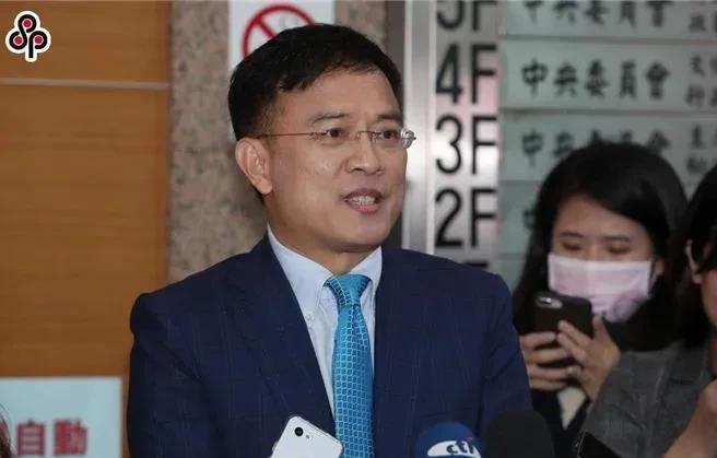 蔡英文“博士门”案二审驳回上诉2022年台北地院判媒体人彭文正败诉。彭提上诉
