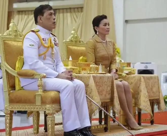 在泰国到底是国王的权利大还是总理的权利大？首先在泰国，国王才是真正的掌权者，总