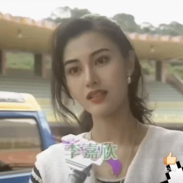 当年港媒形容李嘉欣她是“恃靓行凶”，确实要这种级别的美貌才行​​​