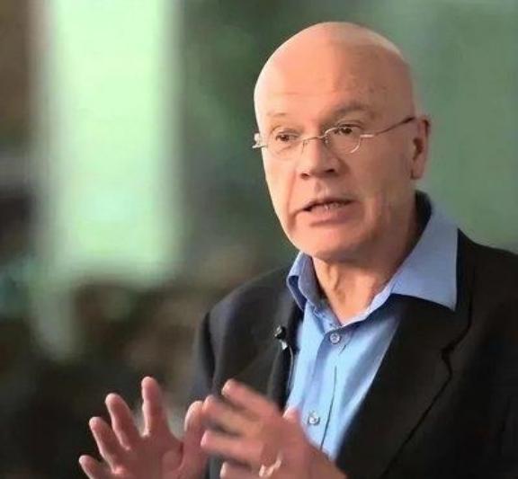 英国学者马丁·雅克，再次语出惊人！他说：“美国之所以一直针对中国，是因为中国犯了