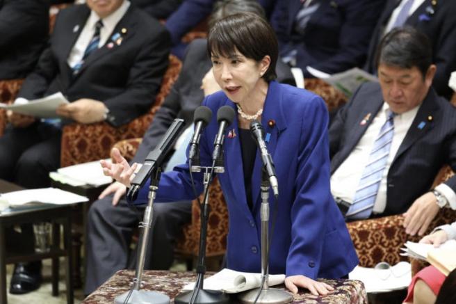 日本媒体朝日新闻11月7日报道：“【高市早苗放话：若中国武力封锁台湾，日本或动用