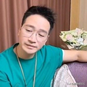 何晟铭我怀疑过他是蹭流量也怀疑过他是想翻红但是怎么也没想到，他是想回到于正