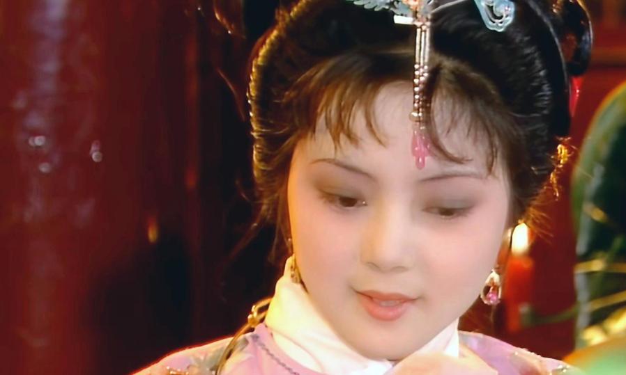 贾府抄家大难临头，贾政王夫人双双流放受苦，薛宝钗为何能全身而退？薛宝钗避开
