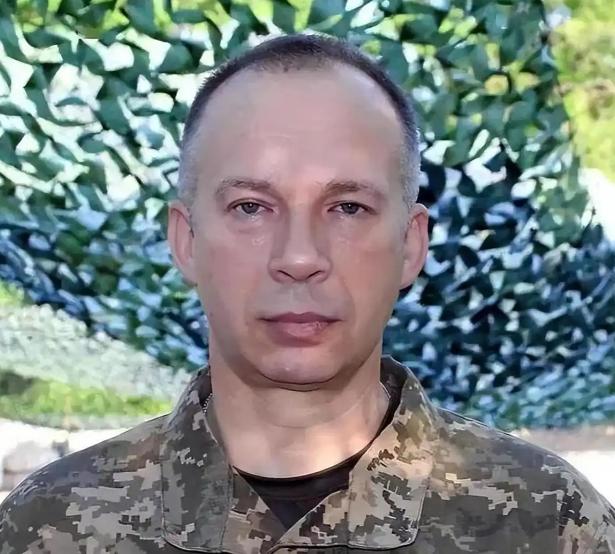 损失巨大的俄罗斯又在发起进攻，据乌军司令西尔斯基发布的消息，天气条件的变化，让俄