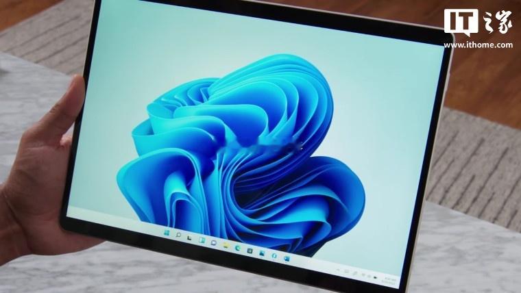 微软列出无法升级至Win11的Surface电脑，建议用户买新的Cop