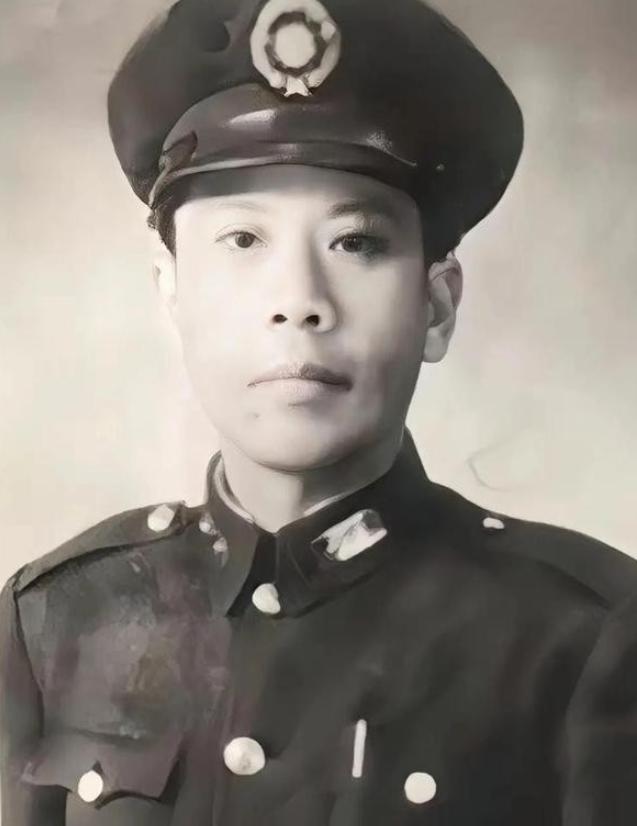 碾庄之战的尾期，黄百韬对机要参谋说，给你最后一个连，你突围出去告诉杜长官和刘总，