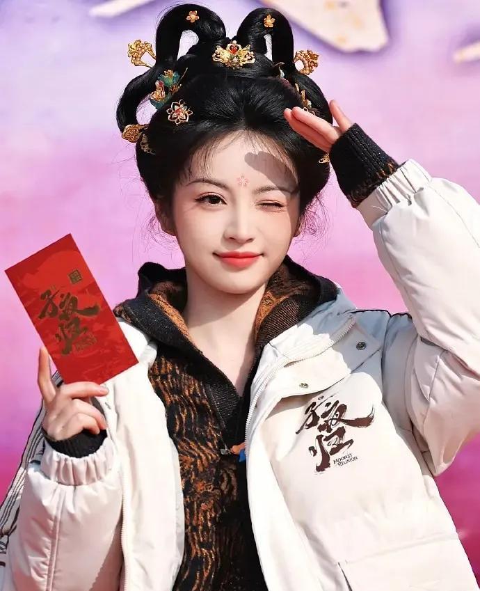 田曦薇倒霉的都快赶上陈学冬了吧！由田曦薇、许凯主演的《子夜归》正在热播中，在观