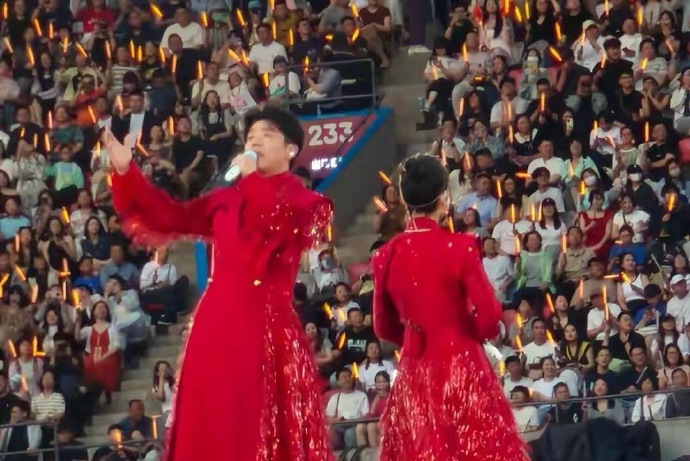 手表风波7个月后，再看凤凰传奇曾毅现状，还真应了刀郎那番话刀郎多年前就说过：“