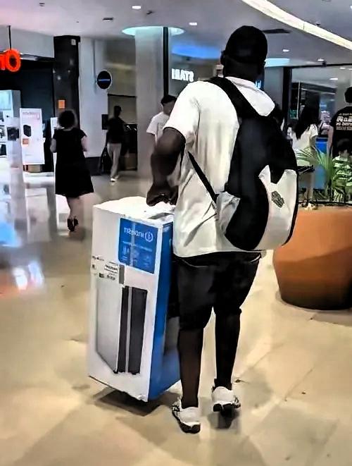 一个老外，花3万多人民币买了台中国空调，在TikTok上疯了一样喊：今天必须开1
