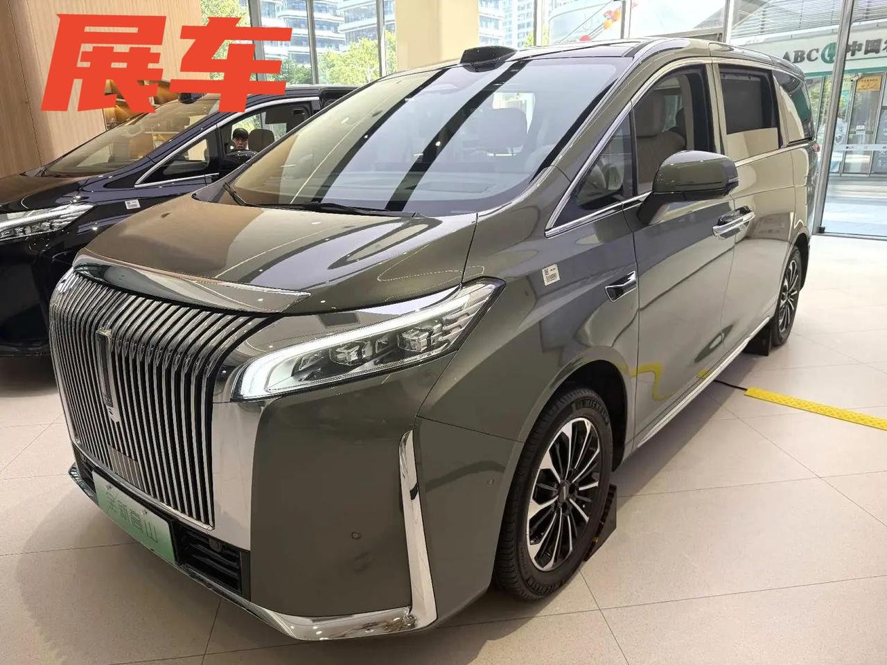 车型:WEY2025款高山7Hi41.5T四驱版车况:原版原漆4s展
