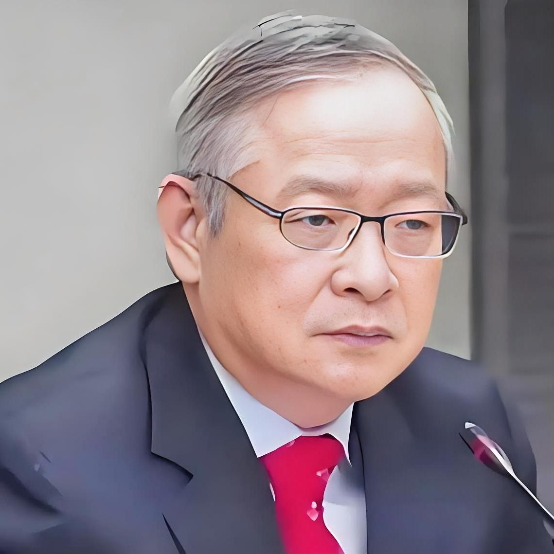 国民党籍所谓“立委”林郁方捧“台独”顽固分子沈伯洋的这番话，说不是睁眼说瞎话，都