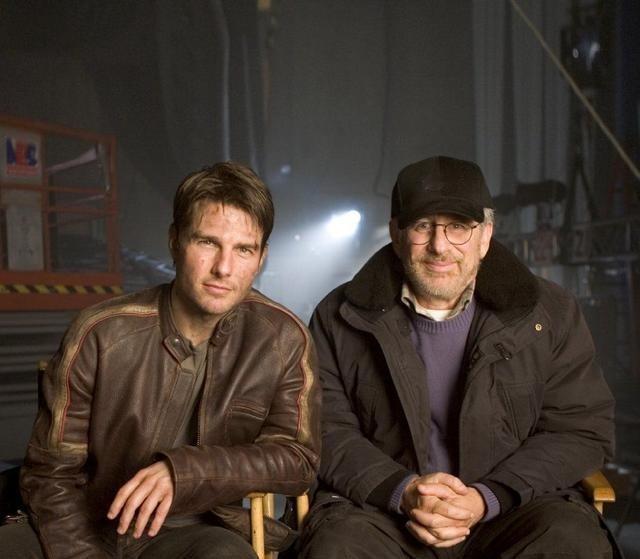 《世界大战》本来是三部曲，结果只拍了一部就没了。斯皮尔伯格+阿汤哥这组合当年就是