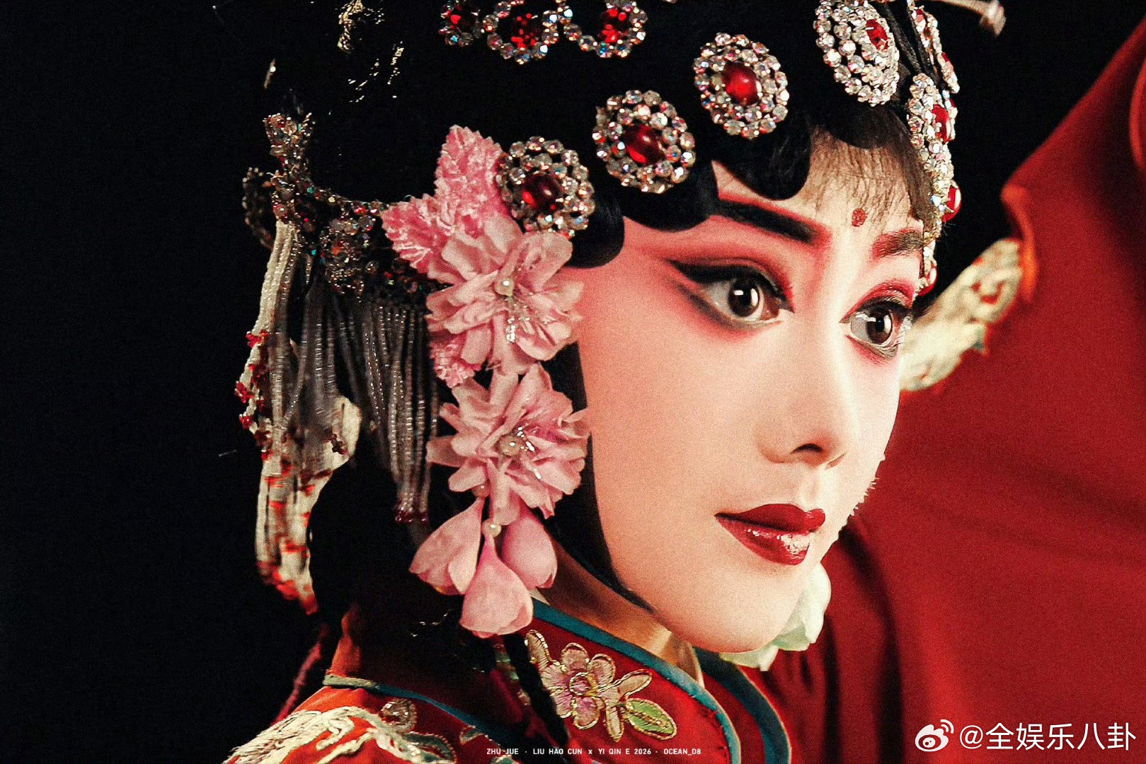 刘浩存也概括不了忆秦娥的命运是啊，忆秦娥的命运连饰演者都没法轻易概括，她在舞台