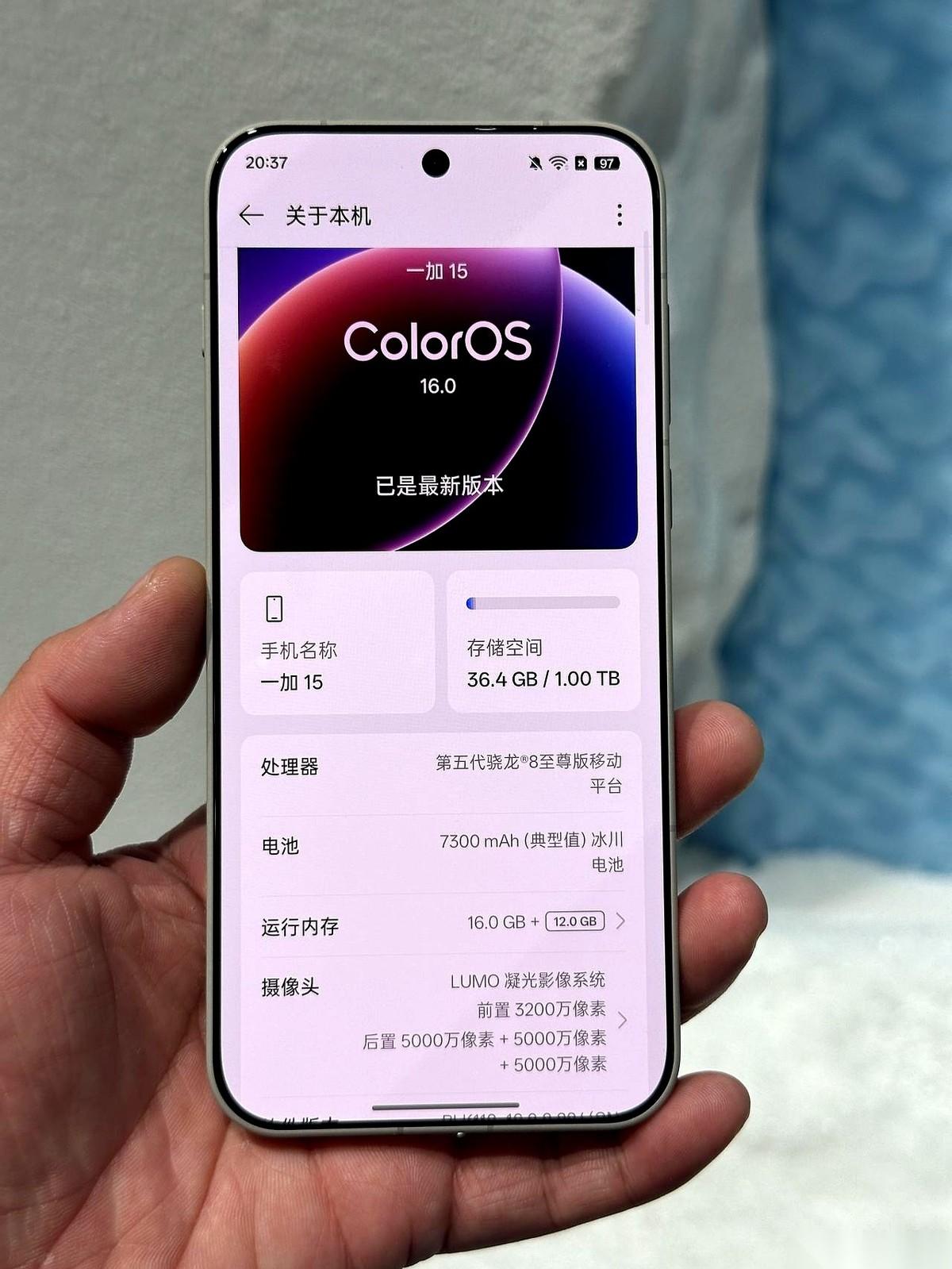 这哥们儿算是把手机圈最后一块遮羞布给扯下来了。一加那个李杰，直接撂了句大实话：