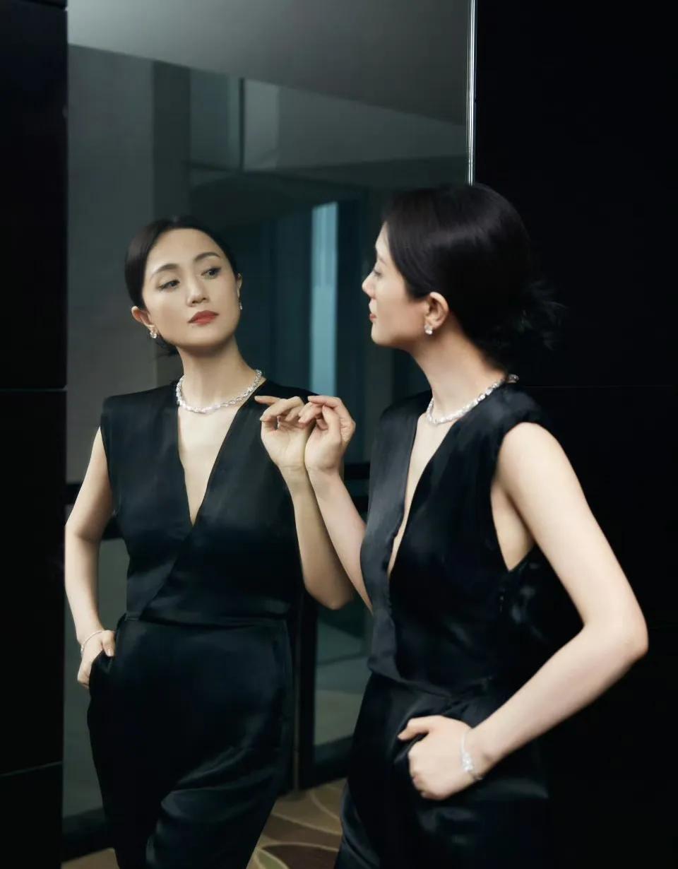 朱媛媛曾当着老公辛柏青的面吐槽：“你是话唠，那我也是，那这间屋子里也太吵了吧。”