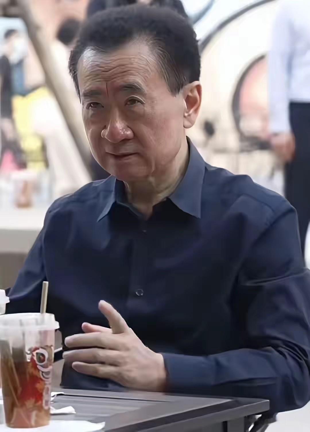 老王和老许的债务结构不大一样两人欠下的债务来源不同，出事之后的处境也有着明显