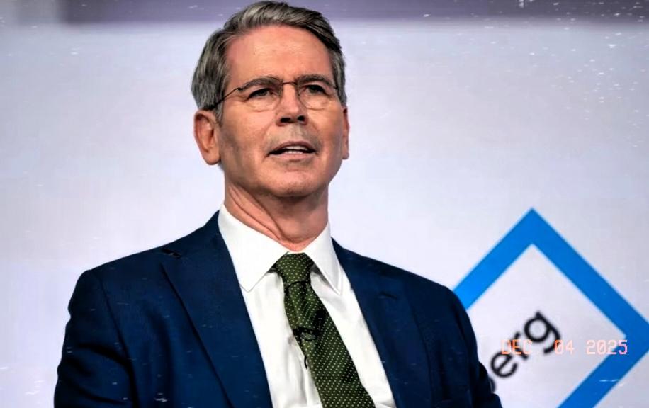 美国财长贝森特终于说了句大实话！很多人都以为，我们中方最大的底牌是稀土，错了！真