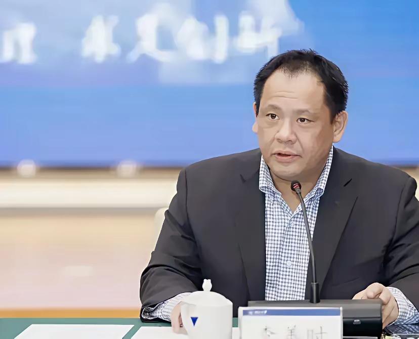 李政道分房这件事,把老爷子的“倔脾气”暴露得明明白白。北大当年三顾茅庐,特地备